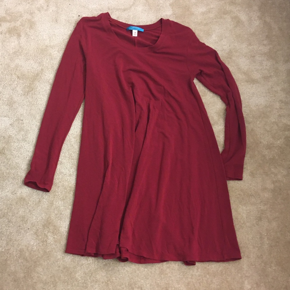 Burgundy long sleeved dress